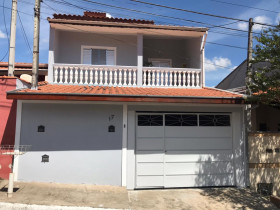 Sobrado com 2 Quartos à Venda, 147 m² em Borda Da Mata - Caçapava