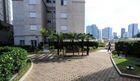 Apartamento com 2 Quartos para Alugar, 70 m² em Vila Andrade - São Paulo