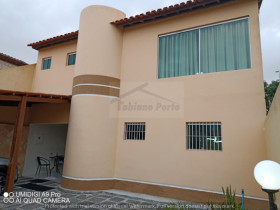 Casa com 4 Quartos à Venda, 220 m² em Catolé - Campina Grande