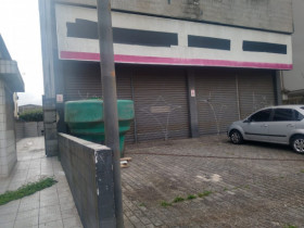 Imóvel Comercial à Venda, 850 m² em Boqueirão - Santos