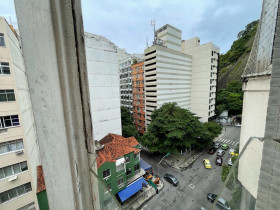 Apartamento com 2 Quartos à Venda, 60 m² em Copacabana - Rio de Janeiro
