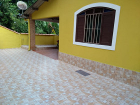 Casa com 2 Quartos à Venda, 360 m² em Cidade Jardim - Caraguatatuba