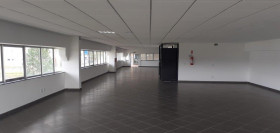 Sala Comercial para Alugar, 331 m² em Distrito Industrial Alfredo Relo - Itatiba