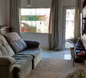 Casa com 2 Quartos para Alugar, 70 m² em Da Luz - Nova Iguaçu