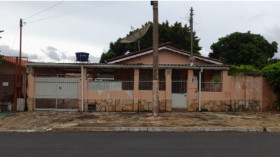 Casa com 2 Quartos à Venda,  em Nova Vila - Caldas Novas