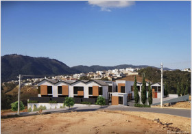 Casa de Condomínio com 2 Quartos à Venda, 62 m² em Parque San Carlo - Poços De Caldas