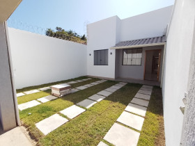 Casa com 3 Quartos à Venda, 70 m² em Novo Centro - Santa Luzia