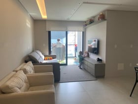 Apartamento com 2 Quartos à Venda, 70 m² em Jurerê Internacional - Florianópolis