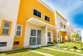 Casa de Condomínio com 2 Quartos à Venda, 77 m² em Pajuçara - Natal