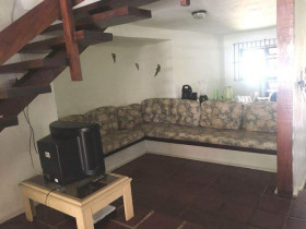 Casa com 1 Quarto à Venda, 74 m² em Loteamento Altamir Tibiriça Pimenta - Caraguatatuba