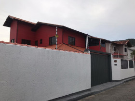 Casa com 6 Quartos à Venda, 248 m² em Ingleses do Rio Vermelho - Florianópolis