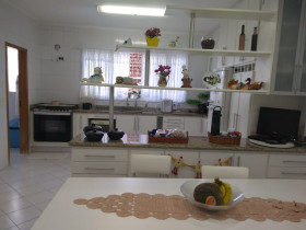 Casa com 4 Quartos à Venda, 223 m² em Campo Grande - Santos
