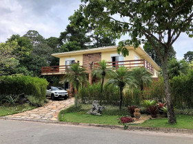Casa de Condomínio com 4 Quartos à Venda, 585 m² em Chácaras São Carlos - Cotia
