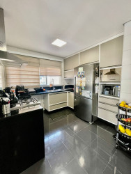 Apartamento com 4 Quartos à Venda, 141 m² em Cambuí - Campinas