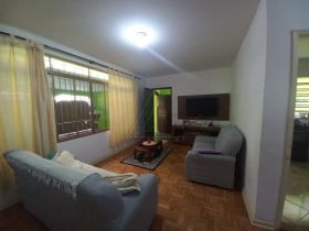 Casa com 4 Quartos à Venda, 180 m² em Jardim Ana Maria - São Paulo