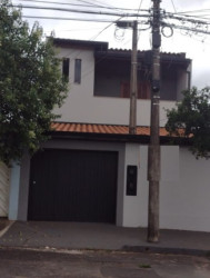 Sobrado com 3 Quartos para Alugar, 140 m²em Jardim das Laranjeiras - Limeira