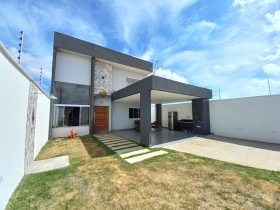 Casa com 4 Quartos à Venda, 223 m² em Parque das Nações - Parnamirim