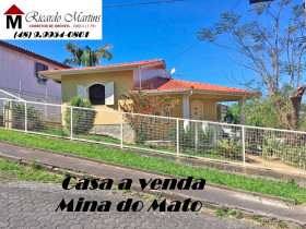 Casa com 3 Quartos à Venda, 179 m² em Mina do Mato - Criciúma