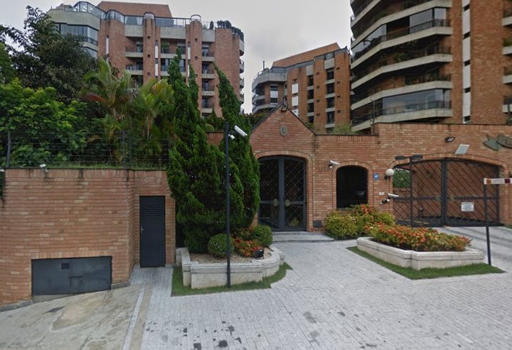 Imagem de fundo do condomínio Condomínio Villa Inglesa I - Alto De Pinheiros - São Paulo - SP